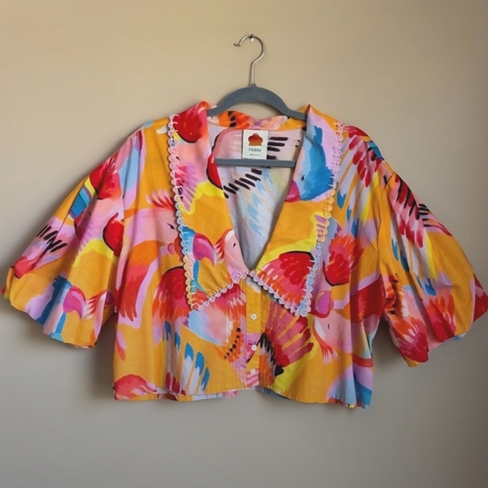 Farm Rio Neon Macaw Tropical Colorful Women's Crop Top Ruffle Detail Sleeves